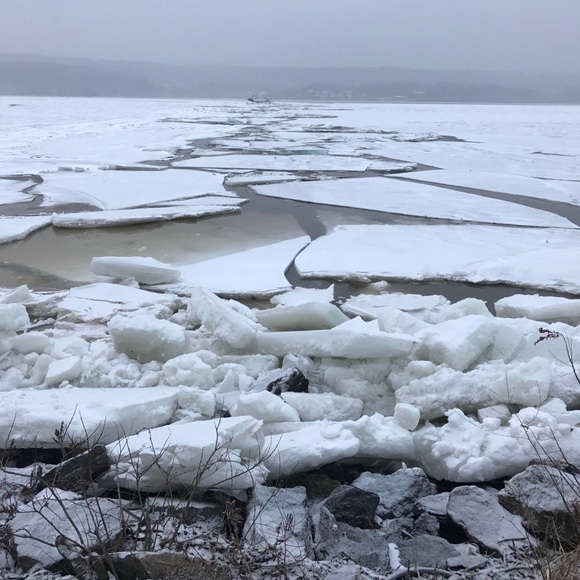 Meet your Posher, @MissPureLife - Picture 7 of 8